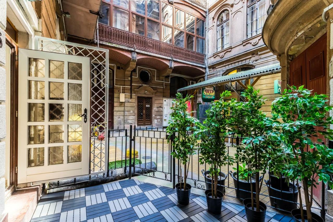 Bpr Vintage Garden Apartment With Terrace & Sauna Budapest Exterior photo